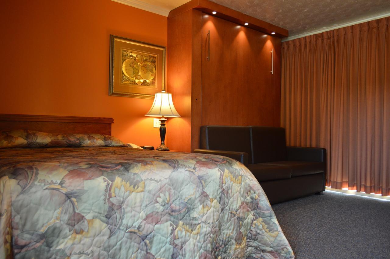 HOTEL MAISON BLANCHE NEW CARLISLE 3* (Canada) - from US$ 114 | BOOKED