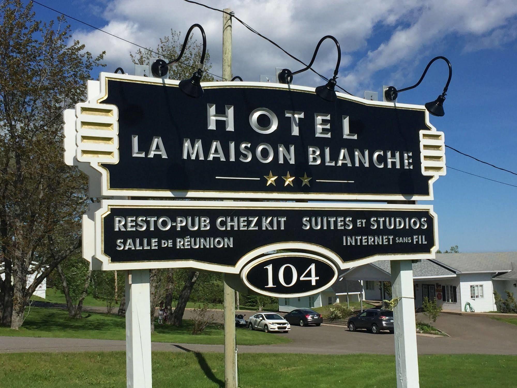 HOTEL MAISON BLANCHE NEW CARLISLE 3* (Canada) - from US$ 114 | BOOKED